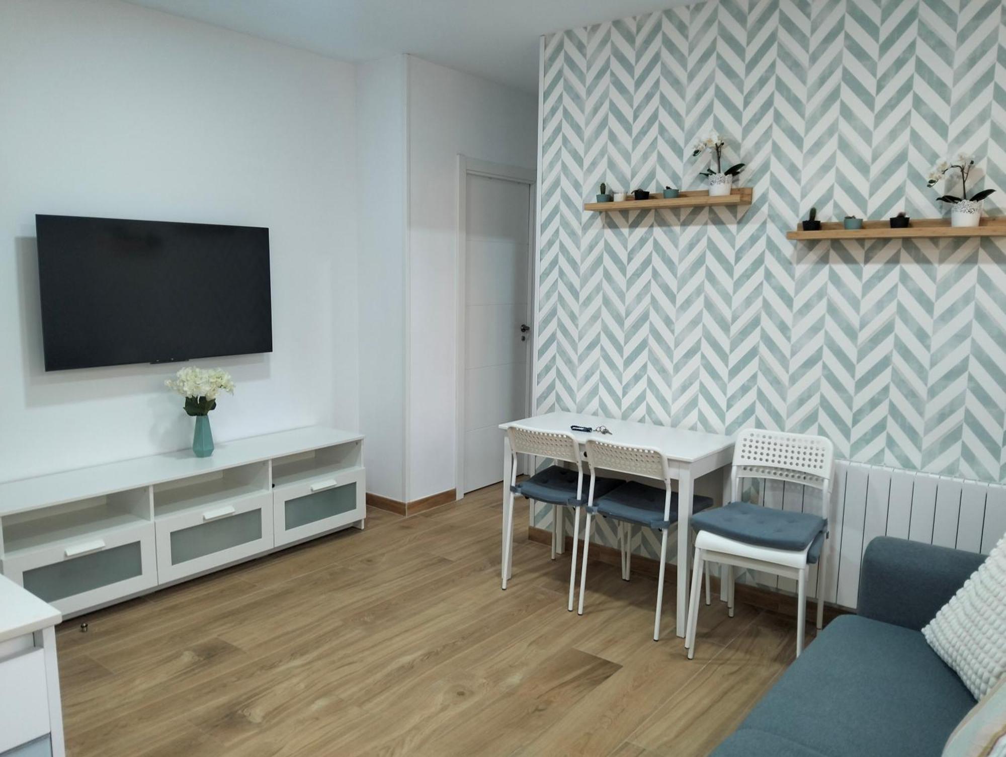 Felisa B Apartment *